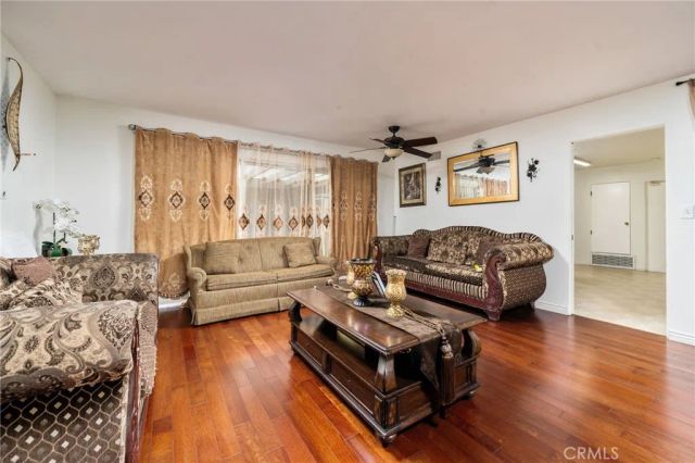 5035 Carlingford Avenue, Riverside, CA 92504