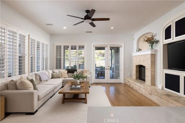 26 Peppertree, Newport Beach, CA 92660