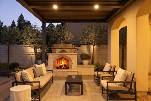 26 Peppertree, Newport Beach, CA 92660