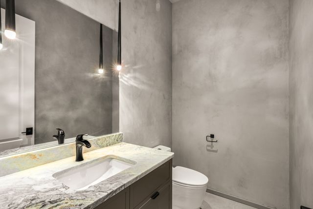 1115 Wilson Pike, Brentwood, TN 37027