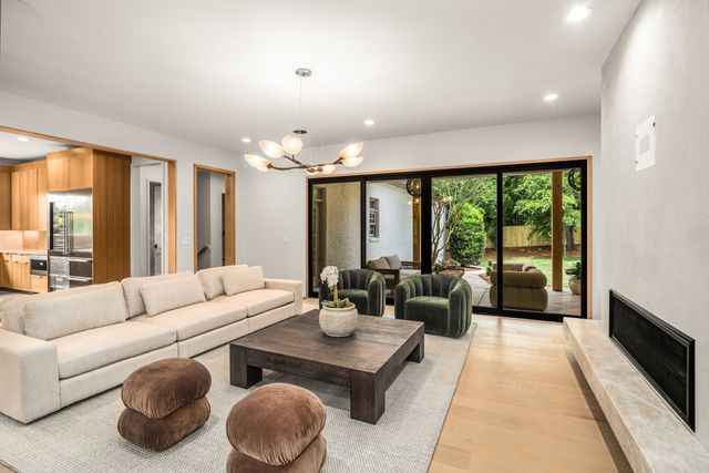 1115 Wilson Pike, Brentwood, TN 37027