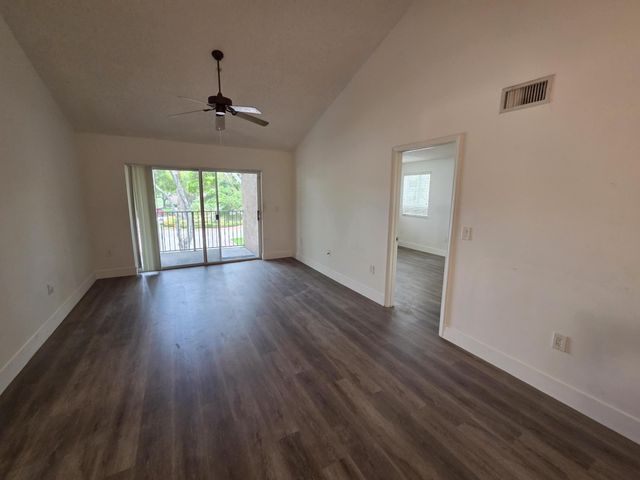 12112 St.andrews Place 212, Miramar, FL 33025