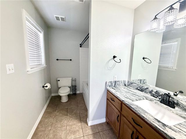 2003 S Utica Avenue, Russellville, AR 72802