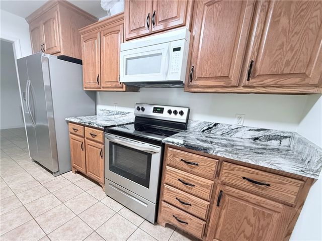 2003 S Utica Avenue, Russellville, AR 72802