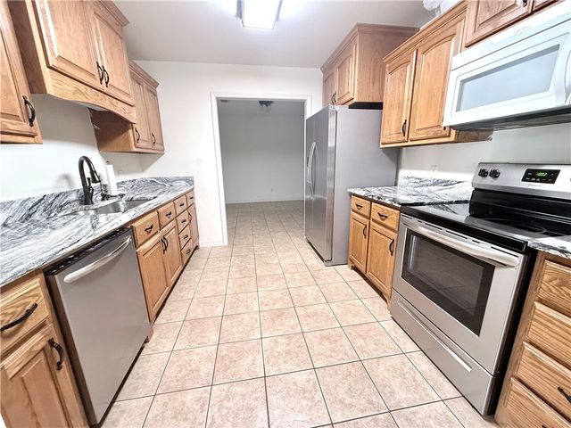 2003 S Utica Avenue, Russellville, AR 72802