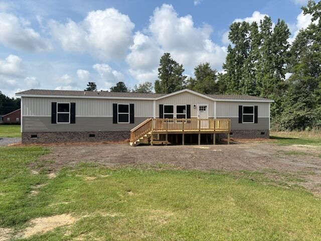 1151 Mandella Road, Bonneau, SC 29431