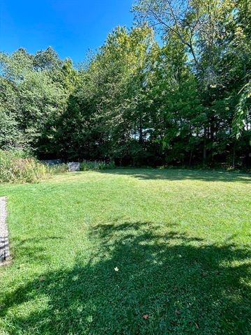 2205 Washington 2, Canton, MA 02021