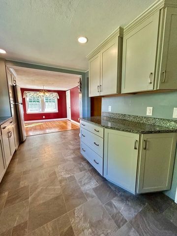 2205 Washington 2, Canton, MA 02021