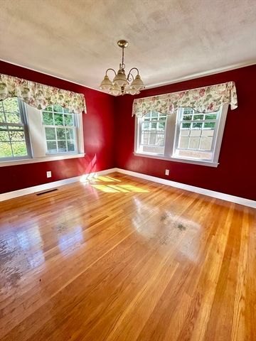 2205 Washington 2, Canton, MA 02021