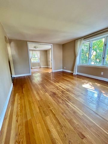 2205 Washington 2, Canton, MA 02021