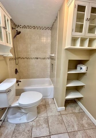 2205 Washington 2, Canton, MA 02021