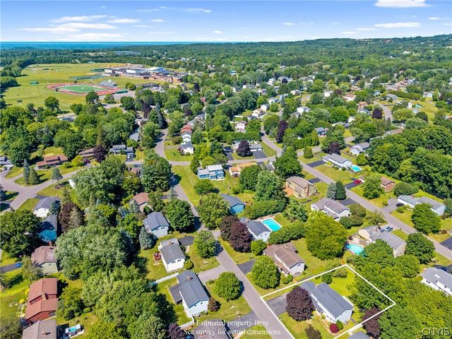 4776 Edgeworth Drive, Manlius, NY 13104