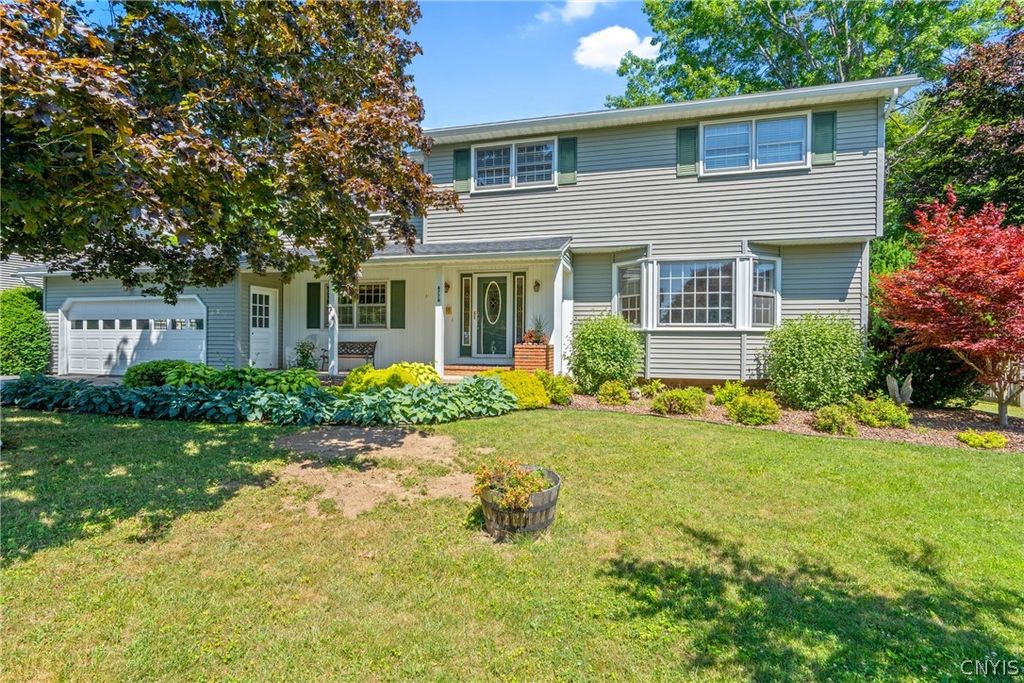 4776 Edgeworth Drive, Manlius, NY 13104