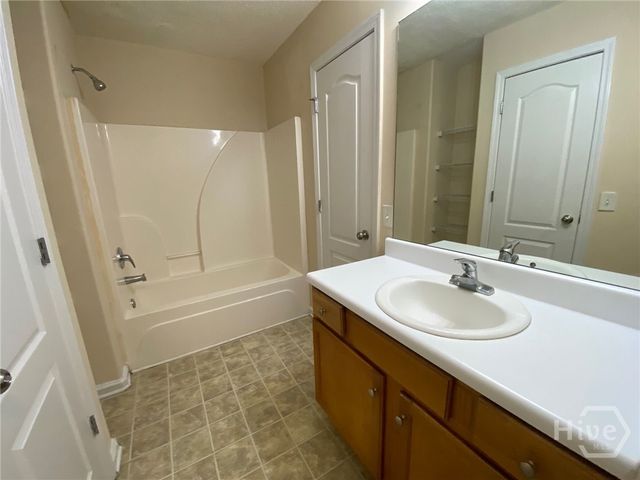 218 Bridgewater Circle, Athens, GA 30601