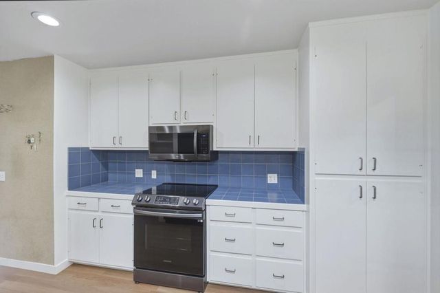 1537 Dana Avenue, Palo Alto, CA 94303