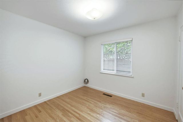 1537 Dana Avenue, Palo Alto, CA 94303