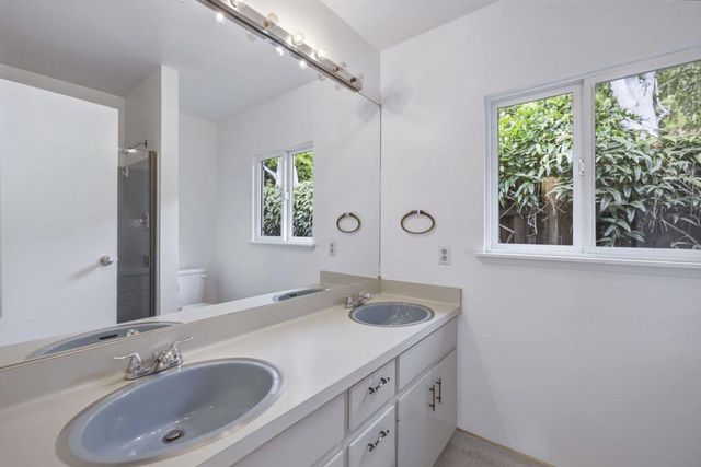 1537 Dana Avenue, Palo Alto, CA 94303