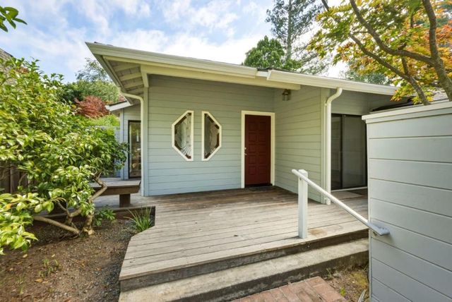 1537 Dana Avenue, Palo Alto, CA 94303
