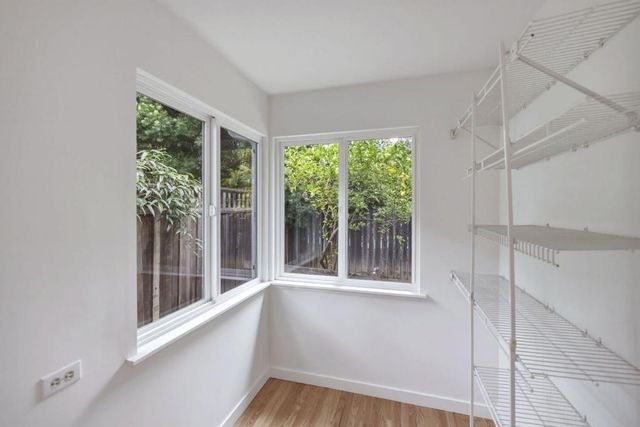 1537 Dana Avenue, Palo Alto, CA 94303