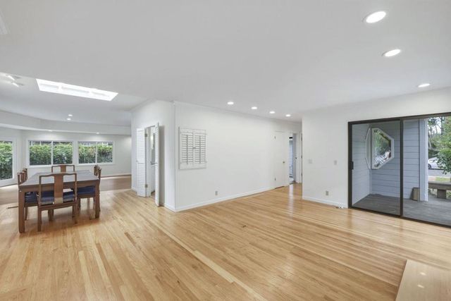 1537 Dana Avenue, Palo Alto, CA 94303