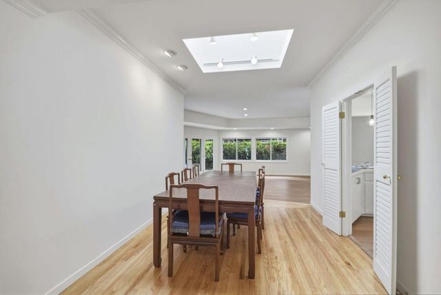 1537 Dana Avenue, Palo Alto, CA 94303