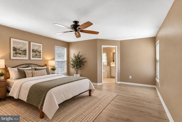 17077 LOFTRIDGE LN, Gainesville, VA 20155