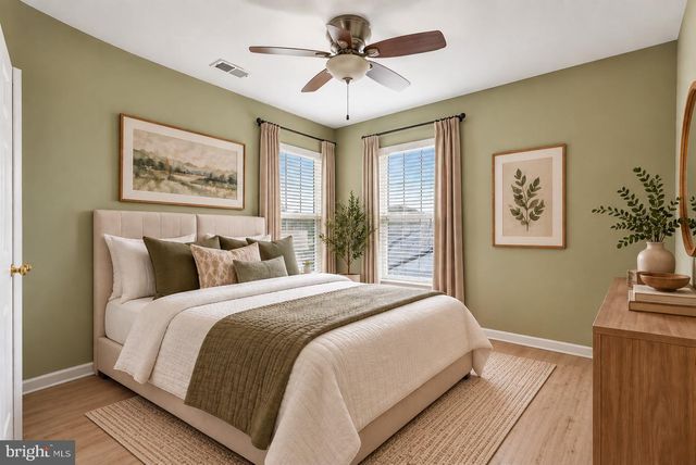 17077 LOFTRIDGE LN, Gainesville, VA 20155