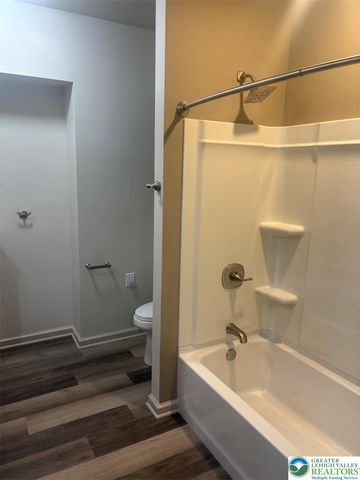 23 North 10th, Easton, PA 18042