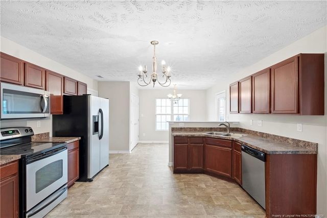 2149 St. Nicholas Drive, Hope Mills, NC 28348
