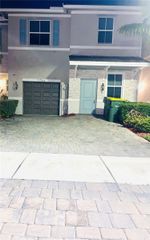 1766 SE 7th Ter, Homestead, FL 33034