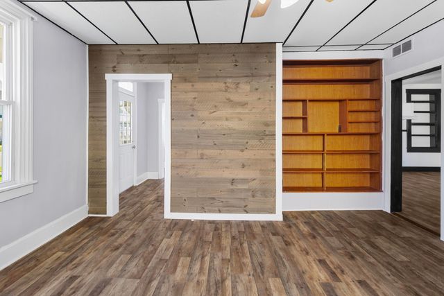 305 S Water Street, Williamsport, OH 43164