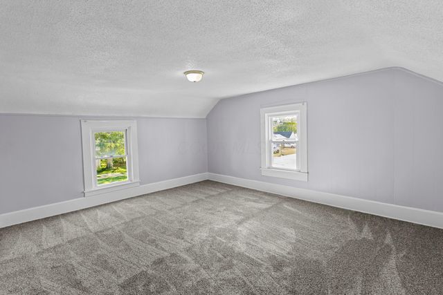 305 S Water Street, Williamsport, OH 43164