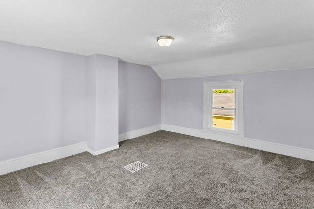 305 S Water Street, Williamsport, OH 43164