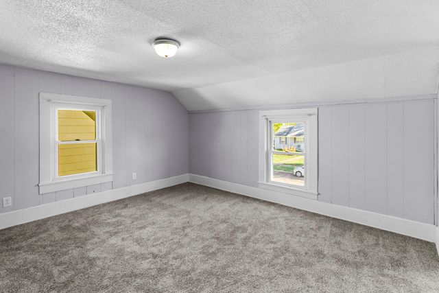 305 S Water Street, Williamsport, OH 43164