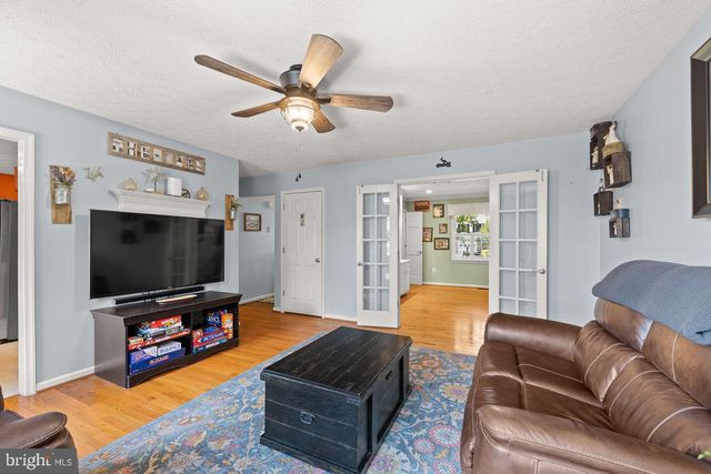 122 BUTTON BUSH AVE, Stephens City, VA 22655