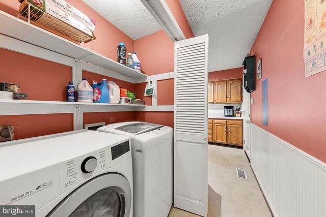 122 BUTTON BUSH AVE, Stephens City, VA 22655