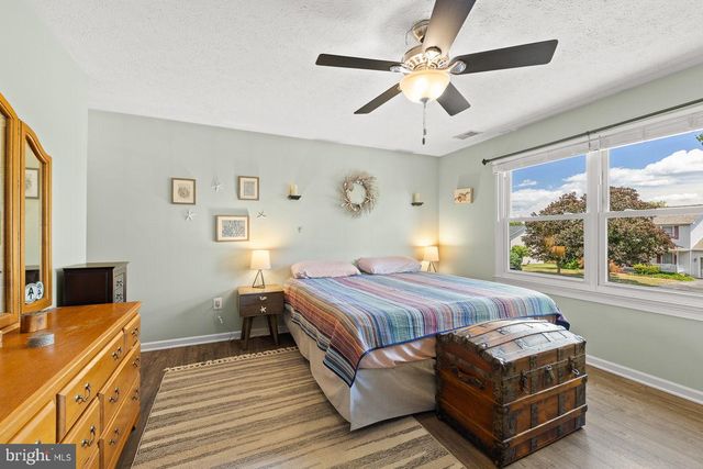 122 BUTTON BUSH AVE, Stephens City, VA 22655