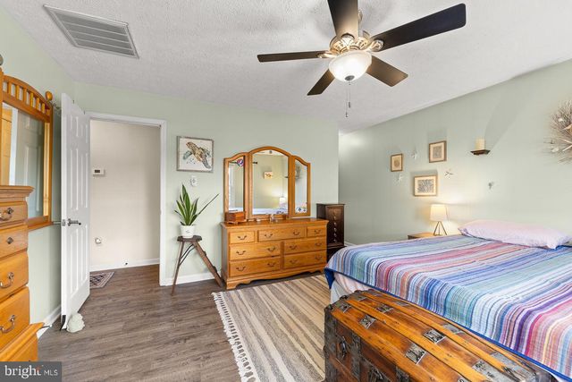 122 BUTTON BUSH AVE, Stephens City, VA 22655