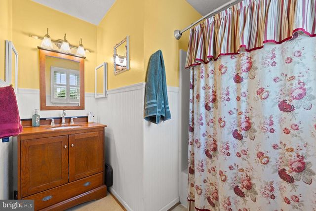 122 BUTTON BUSH AVE, Stephens City, VA 22655