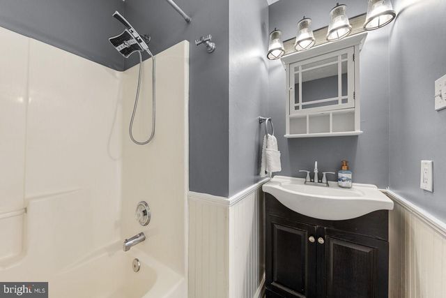 122 BUTTON BUSH AVE, Stephens City, VA 22655