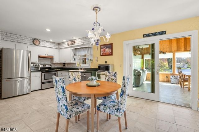 4 Spruce Ct, Vernon Twp., NJ 07422