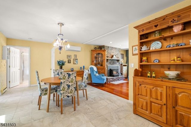 4 Spruce Ct, Vernon Twp., NJ 07422