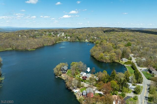 4 Spruce Ct, Vernon Twp., NJ 07422