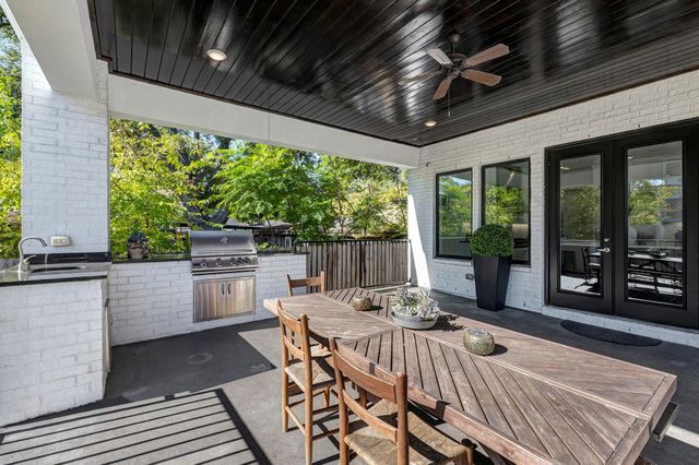 3205 Durhill Street, Houston, TX 77025