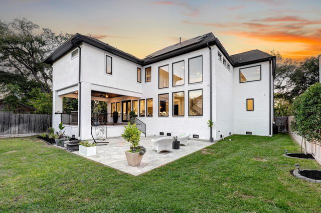 3205 Durhill Street, Houston, TX 77025