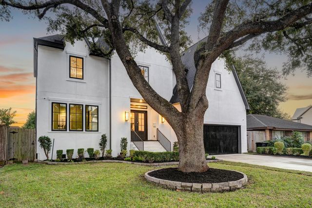 3205 Durhill Street, Houston, TX 77025