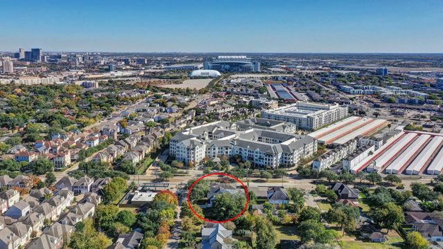 3205 Durhill Street, Houston, TX 77025