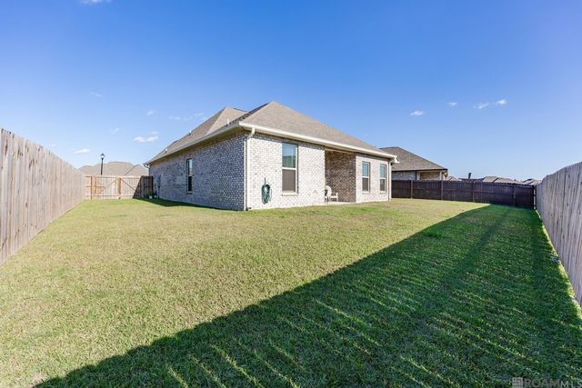 41179 Marsh Ln, Gonzales, LA 70737
