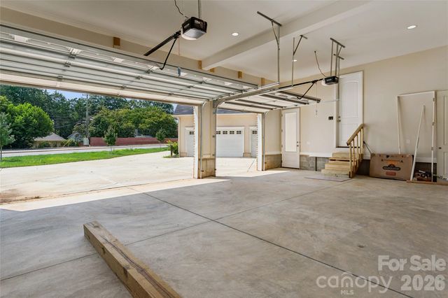 101 Mcalway Road, Charlotte, NC 28211