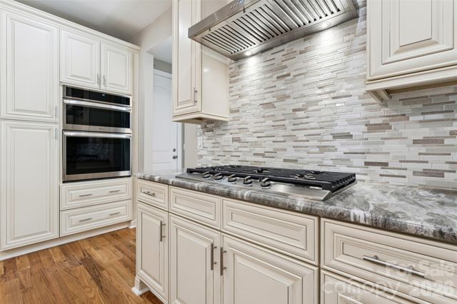 101 Mcalway Road, Charlotte, NC 28211